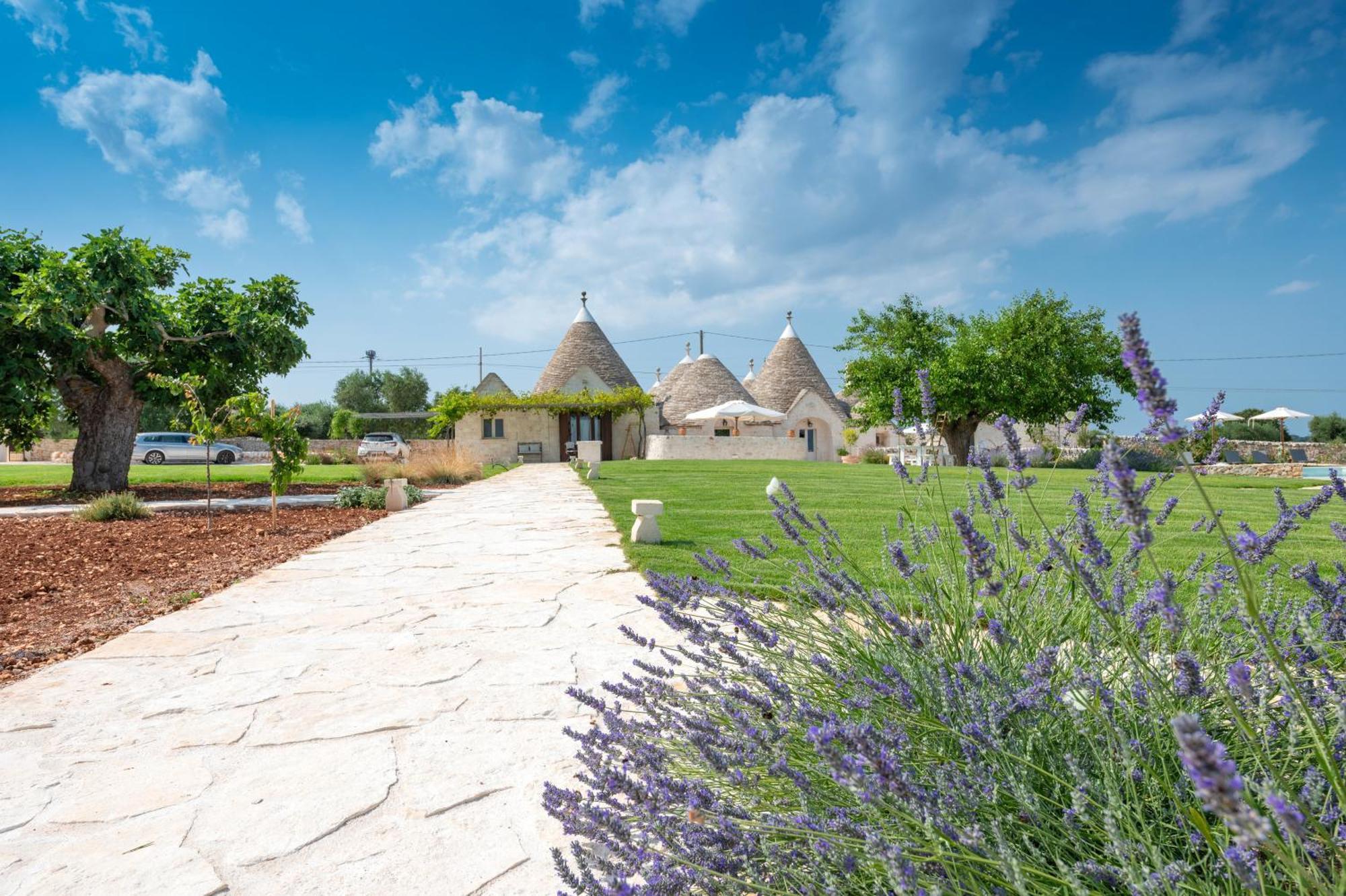 Acres Itria Villa *